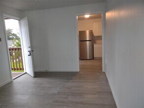 6914 Gonzales St in Houston, TX - Building Photo - Building Photo