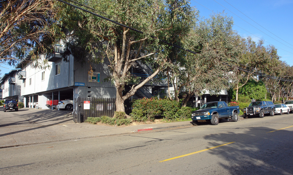 Portofino Riviera in San Rafael, CA - Building Photo