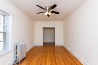 2482 N Lincoln Ave in Chicago, IL - Building Photo - Building Photo