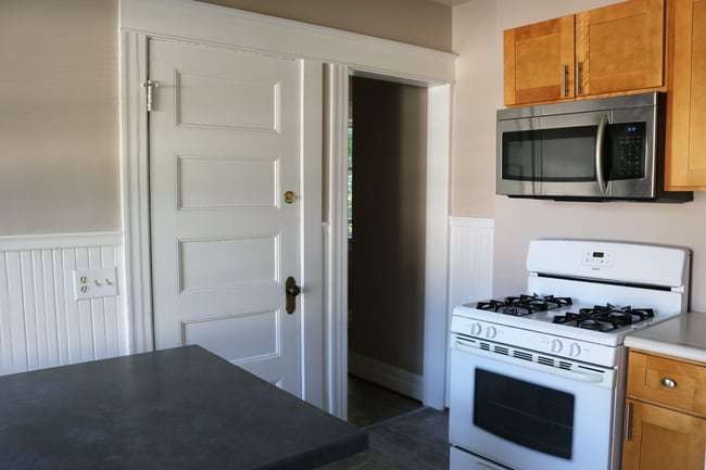 33 1/2 Bly St, Unit #2