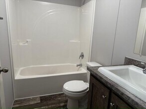 290 Mallard Ln in Madison, WI - Building Photo - Building Photo