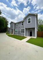 522-524 TX-11 in Tom Bean, TX - Building Photo