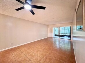 3283 Westridge Blvd, Unit 3283 in Orlando, FL - Building Photo - Building Photo