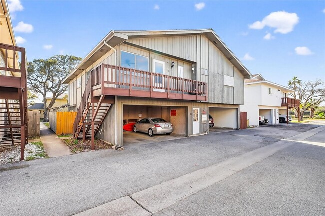 6118 Hidden Cove in Corpus Christi, TX - Building Photo - Building Photo