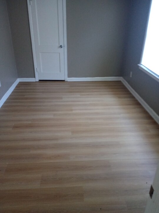 2143 Admiral Dr in Indianapolis, IN - Building Photo