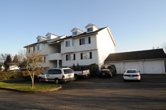 851-861 4th Ave. North in Kent, WA - Foto de edificio - Building Photo