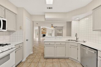 5300 Honey Dew Terrace in Austin, TX - Building Photo - Building Photo