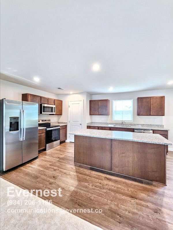 4469 Captain Falls Dr in Raleigh, NC - Building Photo - Building Photo