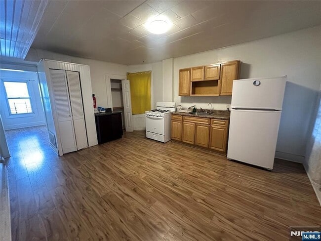 property at 256 N 4th St