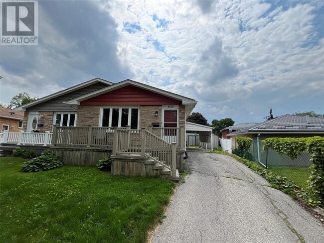 property at 832 Wilmont Pl