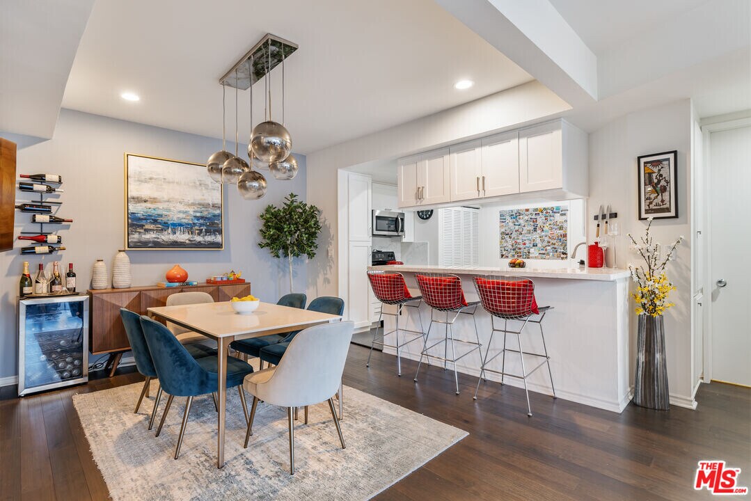 1833 Fairburn Ave in Los Angeles, CA - Building Photo