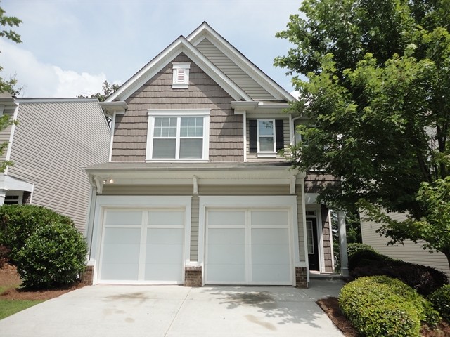 2992 Briaroak Dr
