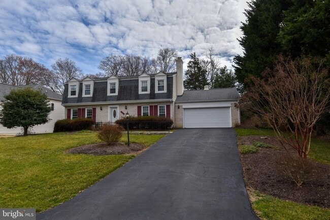 1221 Forestville Dr in Great Falls, VA - Building Photo - Building Photo