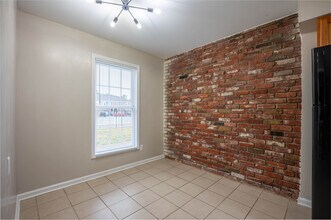 The Riverside Apartment Homes in Indianapolis, IN - Building Photo - Interior Photo