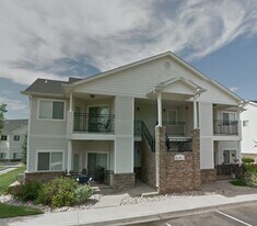 950 52nd Ave Ct in Greeley, CO - Building Photo