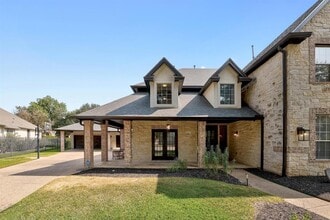 104 Hazeltine Dr in Georgetown, TX - Building Photo - Building Photo