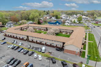 Norfield Commons Condominiums in Agawam, MA - Building Photo - Building Photo