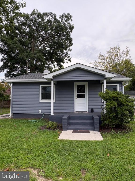property at 119 W Elmer St