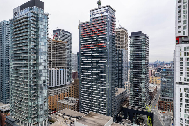 Central Condos in Toronto, ON - Building Photo - Building Photo