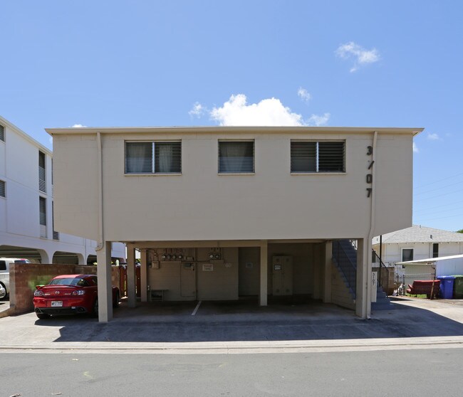 3107 Brokaw St in Honolulu, HI - Foto de edificio - Building Photo