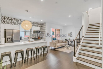 5304 San Pablo Ave in Oakland, CA - Building Photo - Building Photo