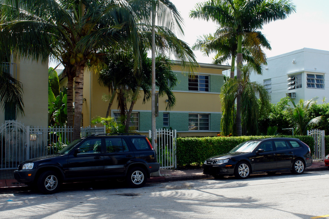 Jefferson Avenue Apartments in Miami Beach, FL - Building Photo