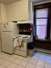 65 Lake Pl, Unit FirstFloor in New Haven, CT - Building Photo - Building Photo