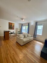 1521 Lenox Ave in Miami Beach, FL - Building Photo