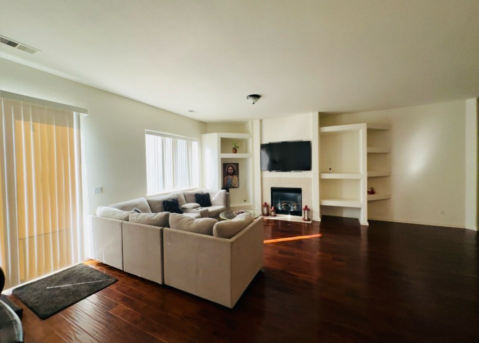3486 Long Dr in Minden, NV - Building Photo
