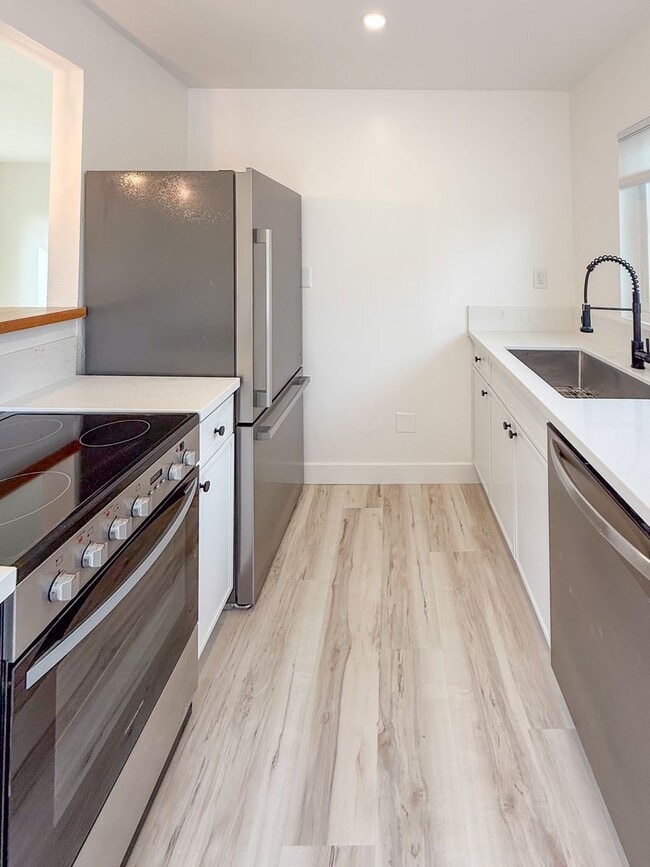 4211-4219 Jewell St in San Diego, CA - Building Photo - Building Photo