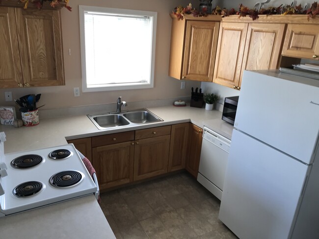 968 Anne St in Rexburg, ID - Building Photo - Building Photo