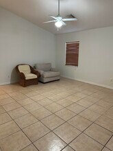 6076 7th St in Vero Beach, FL - Building Photo - Building Photo