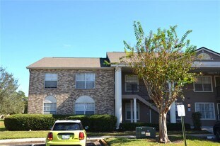 140 Reserve Cir in Oviedo, FL - Building Photo