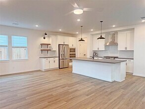 2213 Via Laura Ln in Houston, TX - Building Photo - Building Photo