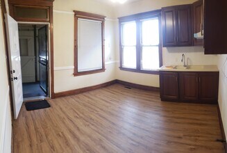 1811 S Komensky Ave in Chicago, IL - Building Photo - Building Photo