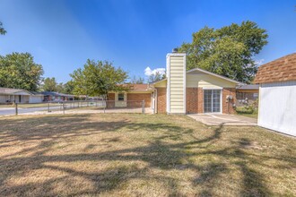 2439 S 123rd E Ave in Tulsa, OK - Building Photo - Building Photo