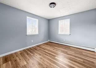 78 Atlantic St, Unit A6 in New Britain, CT - Building Photo - Building Photo