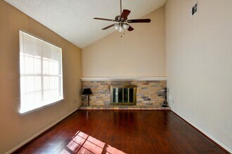 4530 Texas Trail in Sugar Land, TX - Building Photo - Building Photo