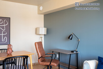 708 6th Ave N in Seattle, WA - Building Photo - Building Photo