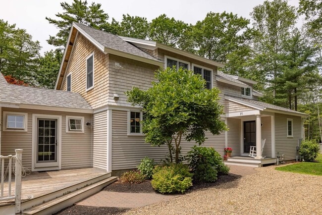 property at 71 W Atlantic Ave