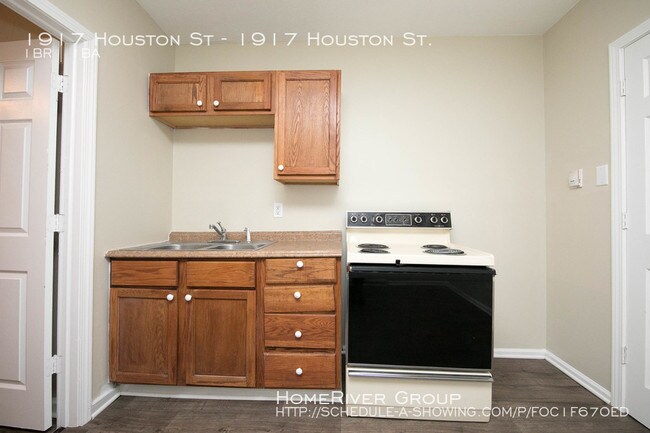 1917 Houston St-Unit -1917 Houston St. in Indianapolis, IN - Building Photo - Building Photo