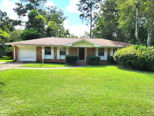property at 2318 Vinkara Dr