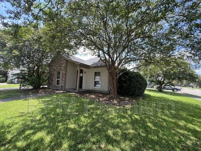5518 Ariola Dr in Baton Rouge, LA - Building Photo - Building Photo
