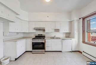 275 Palisade Ave in Garfield, NJ - Building Photo - Building Photo