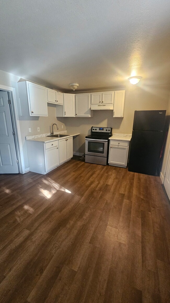 751 NW 3rd St, Unit 753 in Ontario, OR - Building Photo - Building Photo