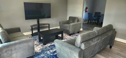 948 White Oak Dr in Oxon Hill, MD - Building Photo - Building Photo