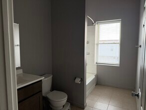 101 E Saint Louis St, Unit 1A in Pacific, MO - Building Photo - Building Photo