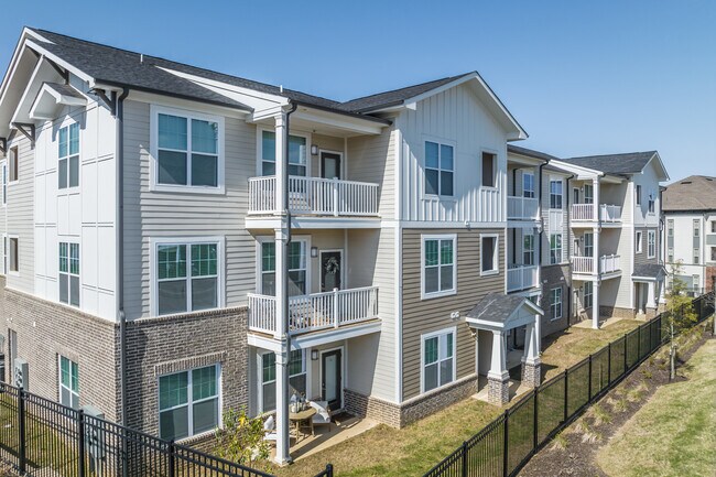 City Place at Germantown Apartments in Memphis, TN - Foto de edificio - Building Photo