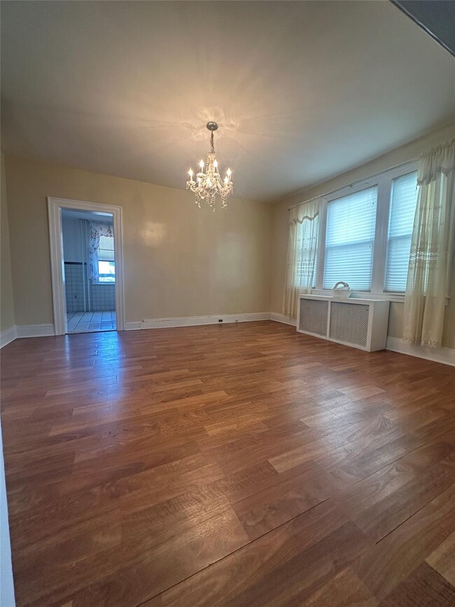 property at 222-18-222100 100th Ave