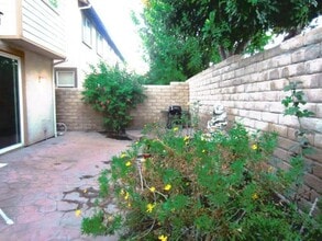 1751 Watercrest Way in Simi Valley, CA - Building Photo - Building Photo